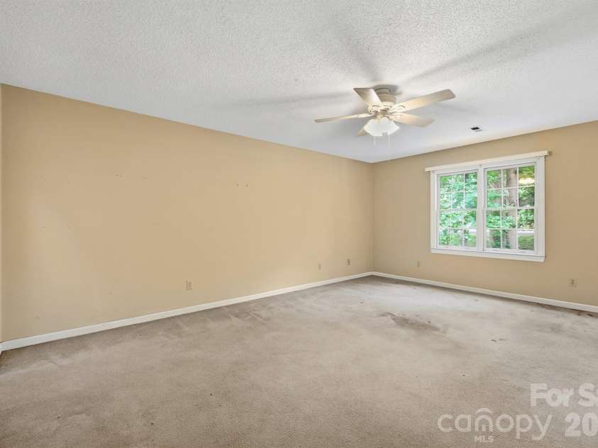 1227 Shirebourn None, Hickory, NC 28602.  MLS# CAR4380641, YatesRealty ID 23636. Spacious Primary Bedroom
