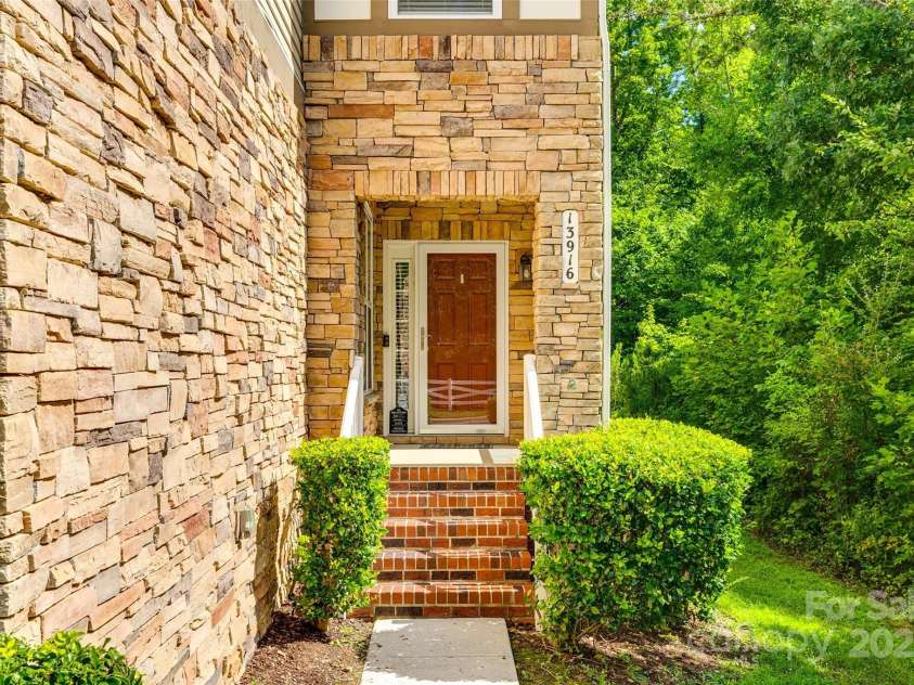 13916 Mallard Lake Road, Charlotte, NC 28262.  MLS# CAR4273493, YatesRealty ID 23637. 