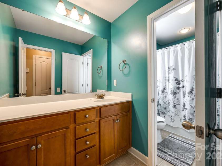 13916 Mallard Lake Road, Charlotte, NC 28262.  MLS# CAR4273493, YatesRealty ID 23637. 