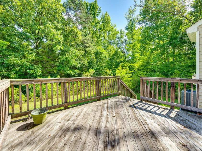 13916 Mallard Lake Road, Charlotte, NC 28262.  MLS# CAR4273493, YatesRealty ID 23637. 