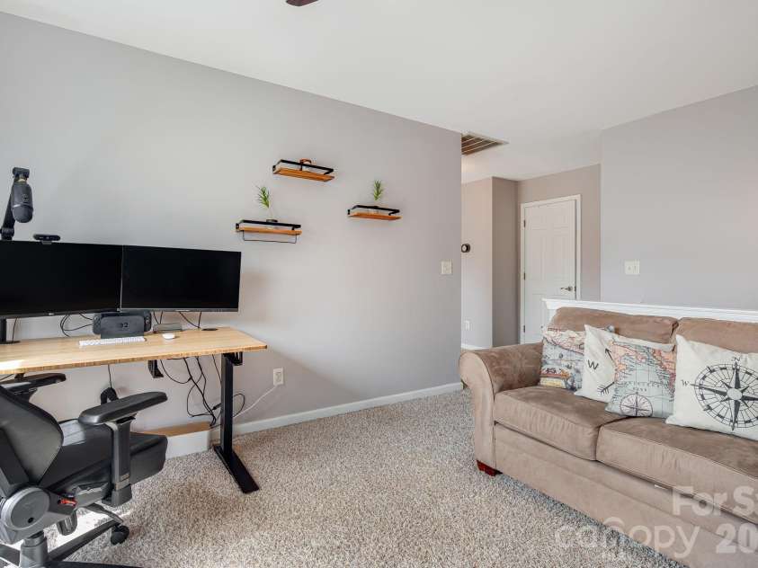 20 Stone River Drive, Asheville, NC 28804.  MLS# CAR4380829, YatesRealty ID 23637. 