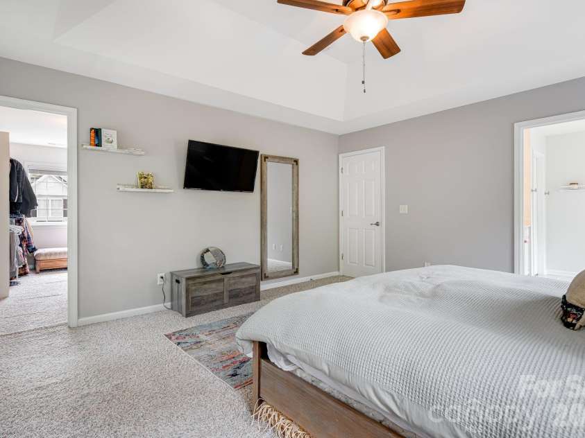 20 Stone River Drive, Asheville, NC 28804.  MLS# CAR4380829, YatesRealty ID 23637. 