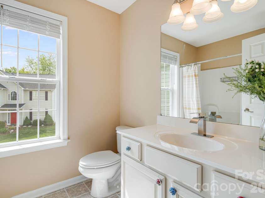 20 Stone River Drive, Asheville, NC 28804.  MLS# CAR4380829, YatesRealty ID 23637. 