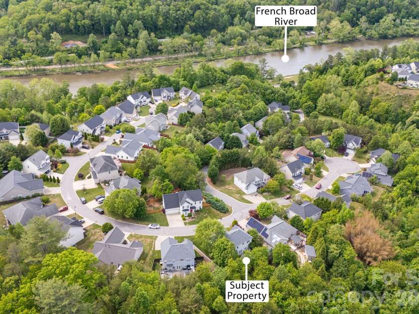 20 Stone River Drive, Asheville, NC 28804.  MLS# CAR4380829, YatesRealty ID 23637. 