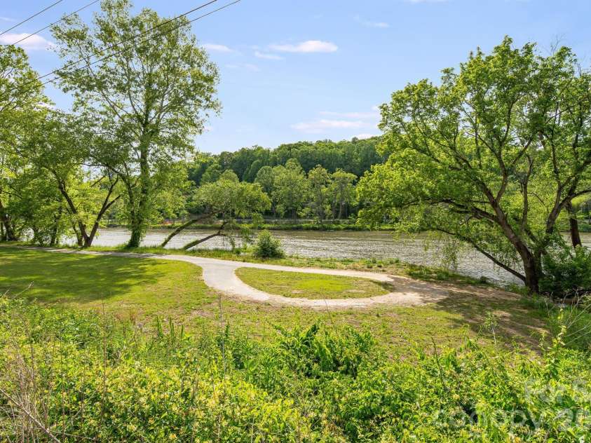 20 Stone River Drive, Asheville, NC 28804.  MLS# CAR4380829, YatesRealty ID 23637. 