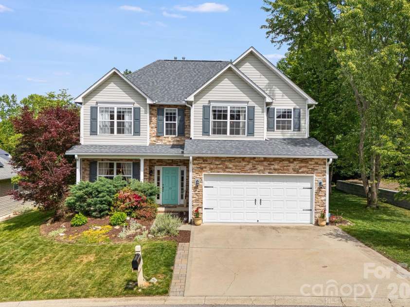 20 Stone River Drive, Asheville, NC 28804.  MLS# CAR4380829, YatesRealty ID 23637. 