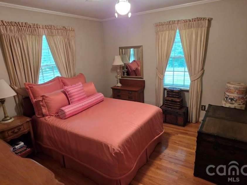 141 Brady Lane, Statesville, NC 28625.  MLS# CAR4381837, YatesRealty ID 23638. 