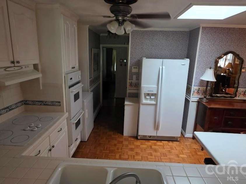 141 Brady Lane, Statesville, NC 28625.  MLS# CAR4381837, YatesRealty ID 23638. 