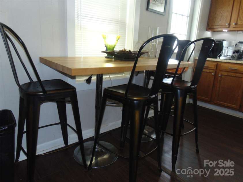 25 Liner Court, Waynesville, NC 28786.  MLS# CAR4276868, YatesRealty ID 23638. 