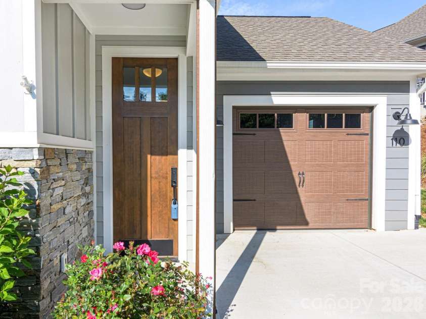110 Coralroot Lane, Arden, NC 28704.  MLS# CAR4383406, YatesRealty ID 23639. 