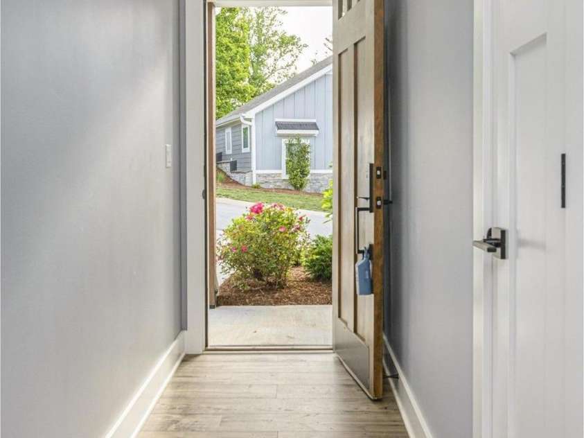 110 Coralroot Lane, Arden, NC 28704.  MLS# CAR4383406, YatesRealty ID 23639. 