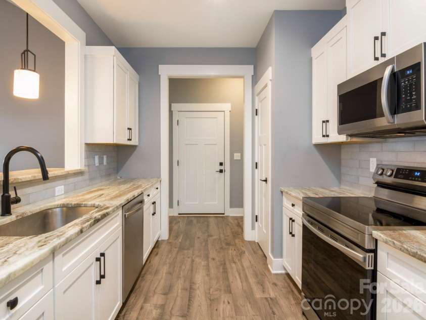 110 Coralroot Lane, Arden, NC 28704.  MLS# CAR4383406, YatesRealty ID 23639. 