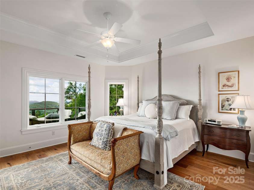 89 Snow Ridge Drive, Hendersonville, NC 28792.  MLS# CAR4276943, YatesRealty ID 23639. 