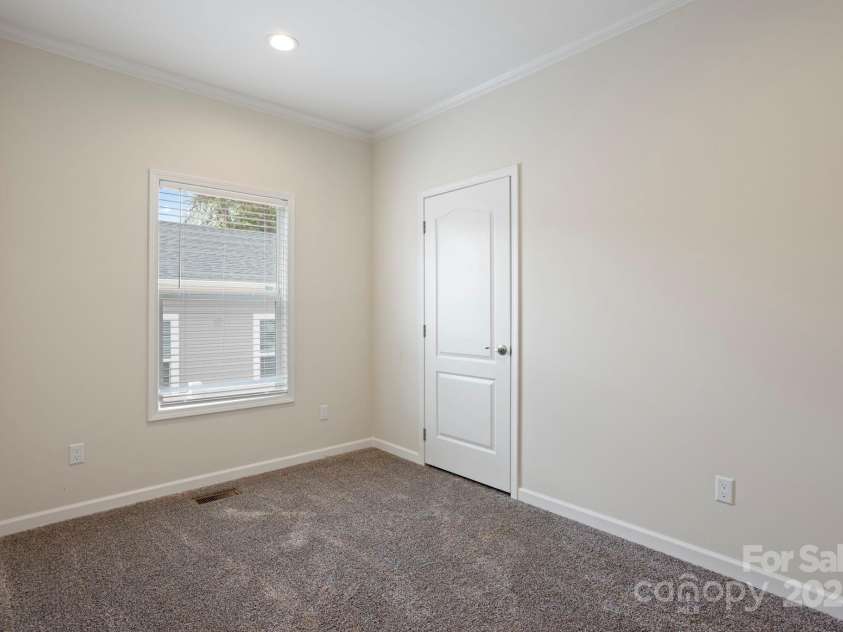 121 Bellamy Road, Asheville, NC 28806.  MLS# CAR4277886, YatesRealty ID 2364. 