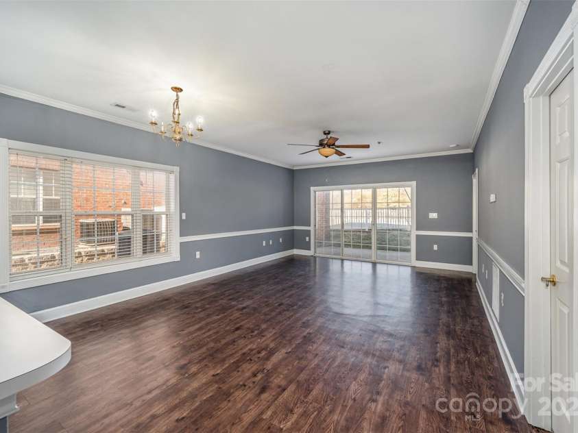 9261 Meadow Vista Road, Charlotte, NC 28213.  MLS# CAR4215350, YatesRealty ID 2364. 