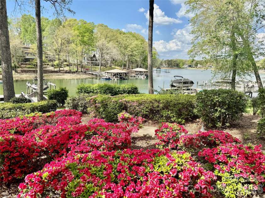 19118 Betty Stough Road, Cornelius, NC 28031.  MLS# CAR4369817, YatesRealty ID 23640. 