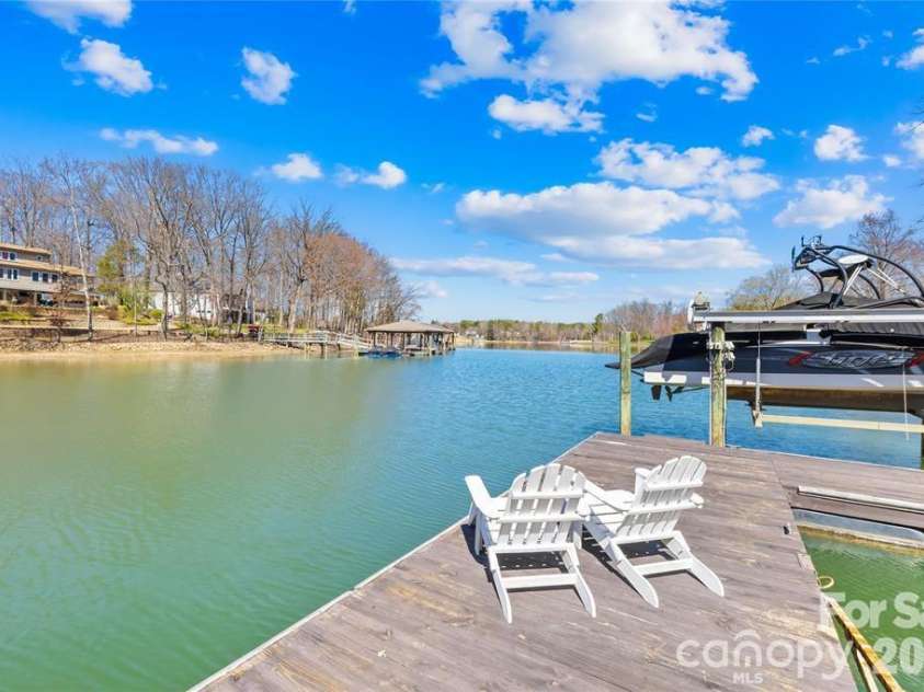 19118 Betty Stough Road, Cornelius, NC 28031.  MLS# CAR4369817, YatesRealty ID 23640. 