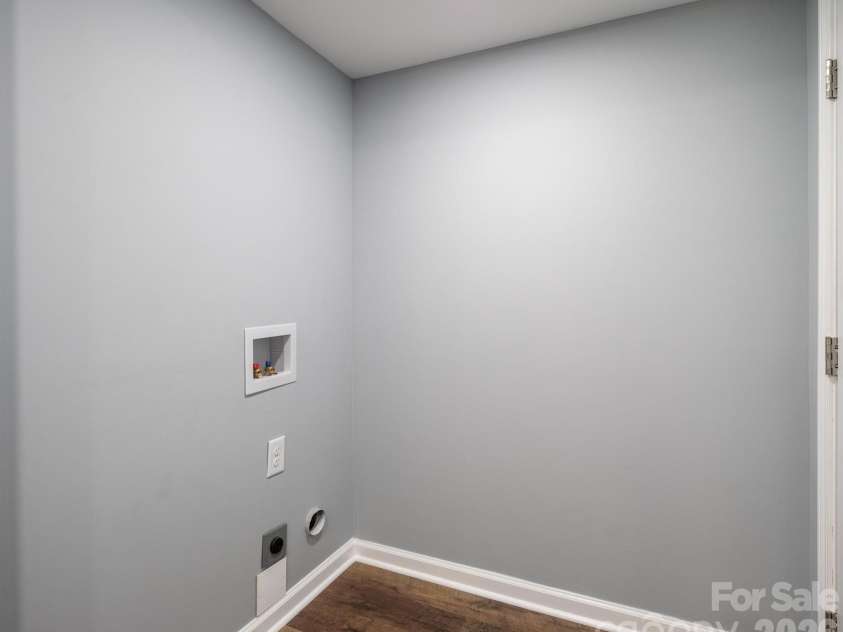 19513 Meridian Street, Cornelius, NC 28031.  MLS# CAR4370578, YatesRealty ID 23641. Laundry Area