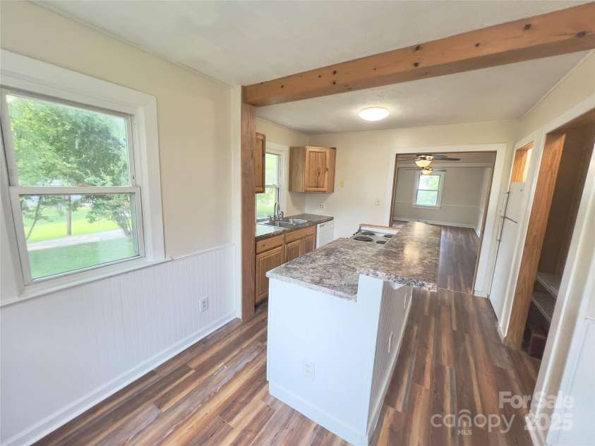 413 Forest Place, Lenoir, NC 28645.  MLS# CAR4271714, YatesRealty ID 23641. 