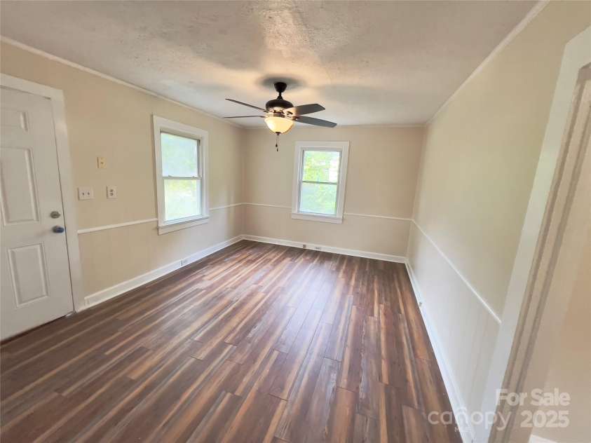 413 Forest Place, Lenoir, NC 28645.  MLS# CAR4271714, YatesRealty ID 23641. 