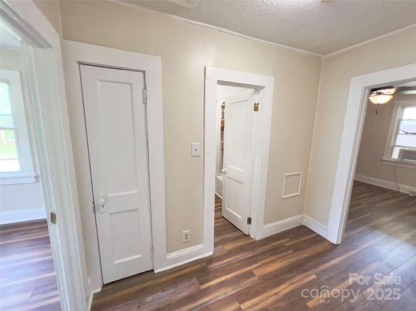 413 Forest Place, Lenoir, NC 28645.  MLS# CAR4271714, YatesRealty ID 23641. 