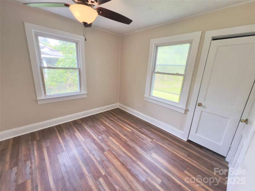 413 Forest Place, Lenoir, NC 28645.  MLS# CAR4271714, YatesRealty ID 23641. 