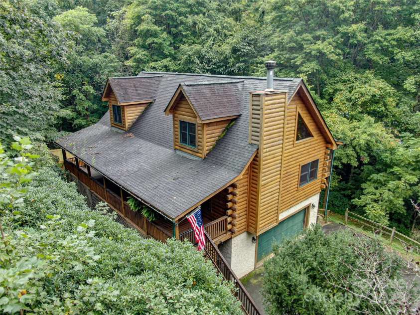 306 Henry Dingus Way, Maggie Valley, NC 28751.  MLS# CAR4183056, YatesRealty ID 23643. 