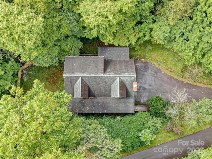 306 Henry Dingus Way, Maggie Valley, NC 28751.  MLS# CAR4183056, YatesRealty ID 23643. 
