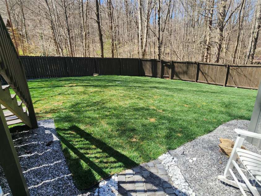 306 Henry Dingus Way, Maggie Valley, NC 28751.  MLS# CAR4183056, YatesRealty ID 23643. 