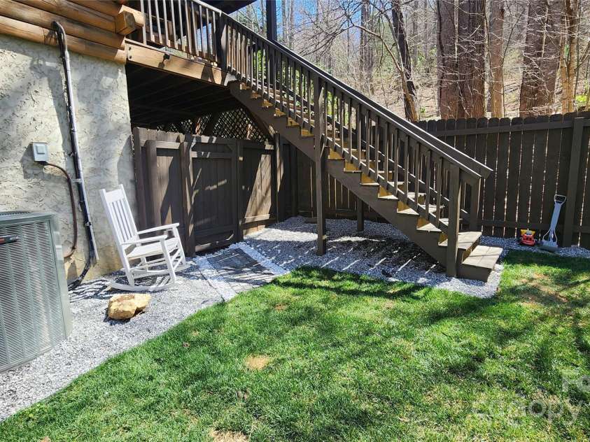 306 Henry Dingus Way, Maggie Valley, NC 28751.  MLS# CAR4183056, YatesRealty ID 23643. 