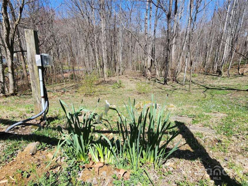 306 Henry Dingus Way, Maggie Valley, NC 28751.  MLS# CAR4183056, YatesRealty ID 23643. 