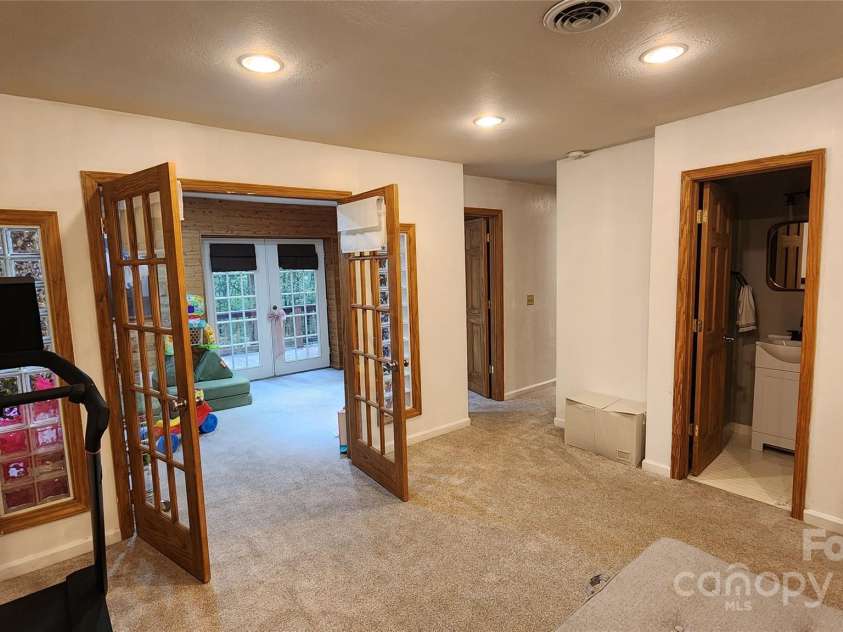 306 Henry Dingus Way, Maggie Valley, NC 28751.  MLS# CAR4303985, YatesRealty ID 23643. 