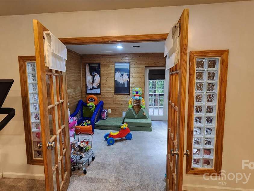 306 Henry Dingus Way, Maggie Valley, NC 28751.  MLS# CAR4303985, YatesRealty ID 23643. 