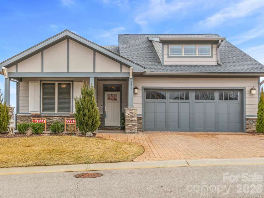171 Waightstill Drive, Arden, NC 28704.  MLS# CAR4350794, YatesRealty ID 23644. 