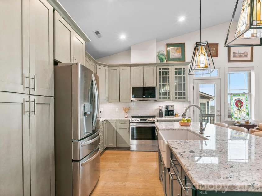 171 Waightstill Drive, Arden, NC 28704.  MLS# CAR4350794, YatesRealty ID 23644. 