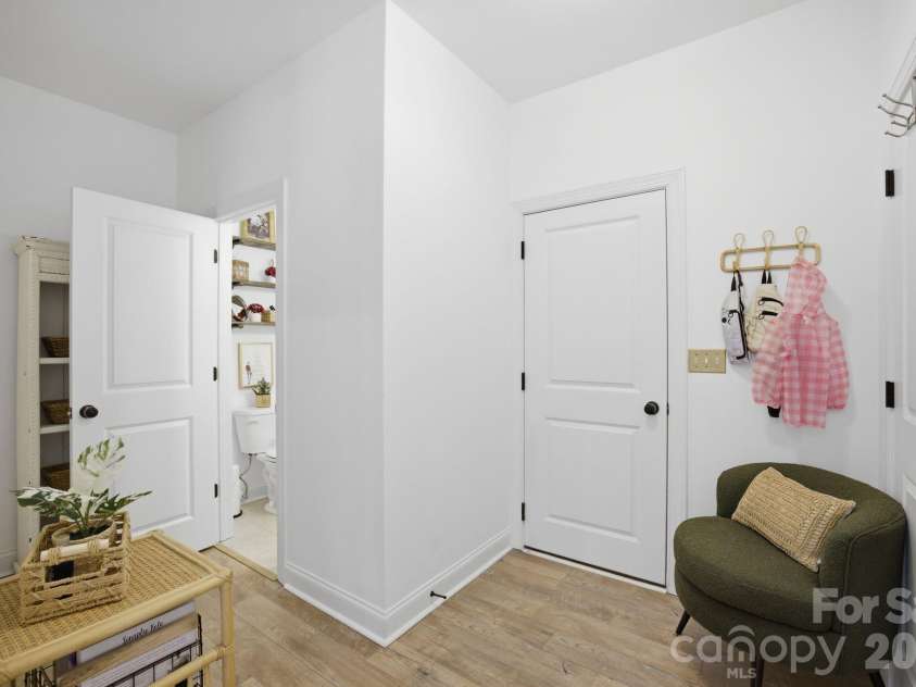 221 Logan Crossing Drive, Davidson, NC 28036.  MLS# CAR4376883, YatesRealty ID 23645. 