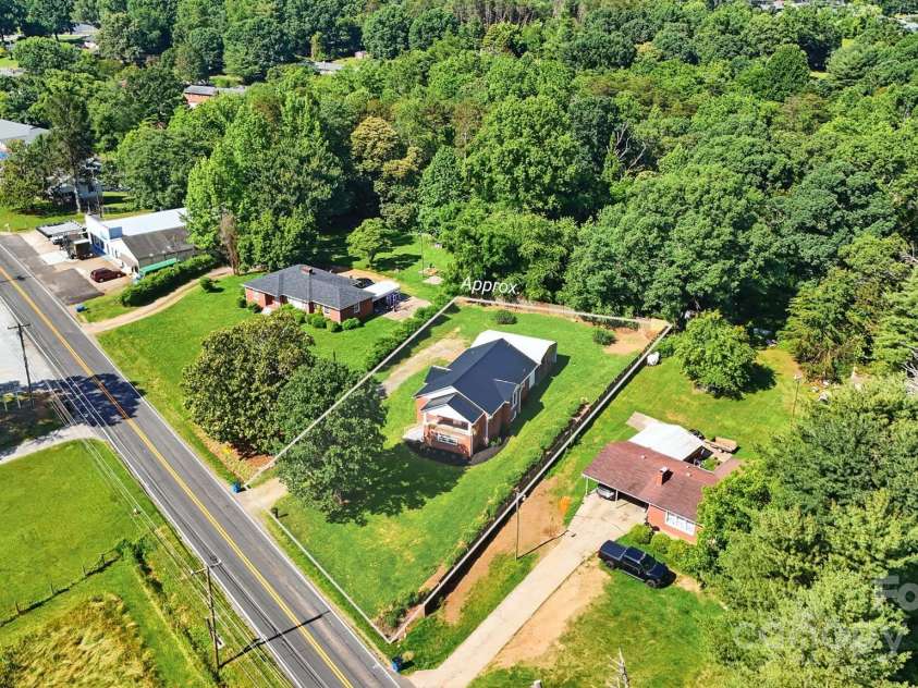 3923 US Hwy 321A Highway, Hudson, NC 28638.  MLS# CAR4269405, YatesRealty ID 23645. 