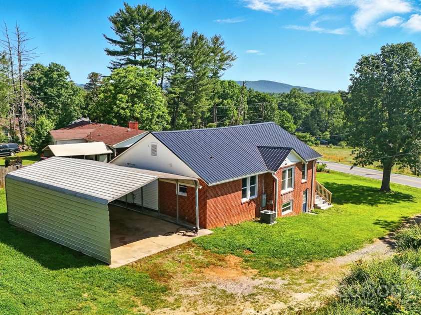 3923 US Hwy 321A Highway, Hudson, NC 28638.  MLS# CAR4269405, YatesRealty ID 23645. 