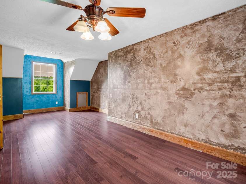 621 Cherryfield Creek, Brevard, NC 28712.  MLS# CAR4269516, YatesRealty ID 23646. 3rd Bedroom