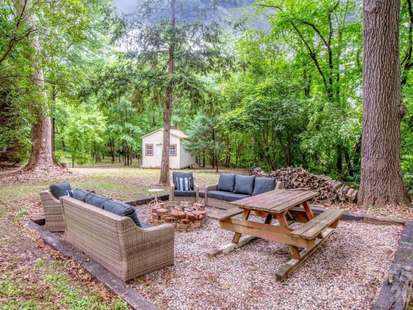 1204 Catawba Street, Belmont, NC 28012.  MLS# CAR4376035, YatesRealty ID 23647. 