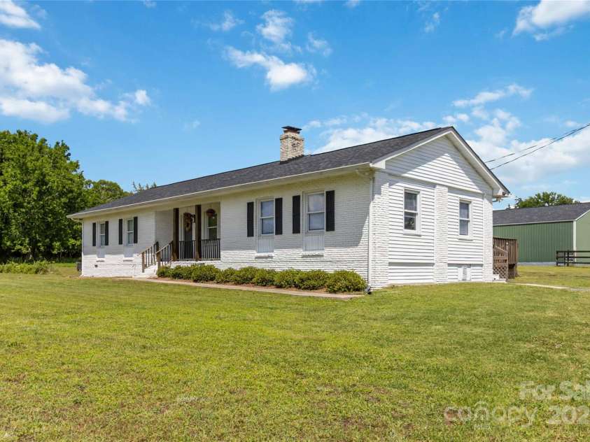 4855 Saluda Road, Rock Hill, SC 29730.  MLS# CAR4255315, YatesRealty ID 23647. 