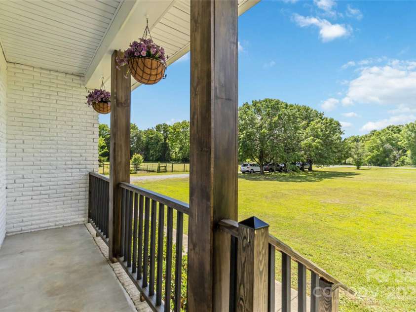 4855 Saluda Road, Rock Hill, SC 29730.  MLS# CAR4255315, YatesRealty ID 23647. 