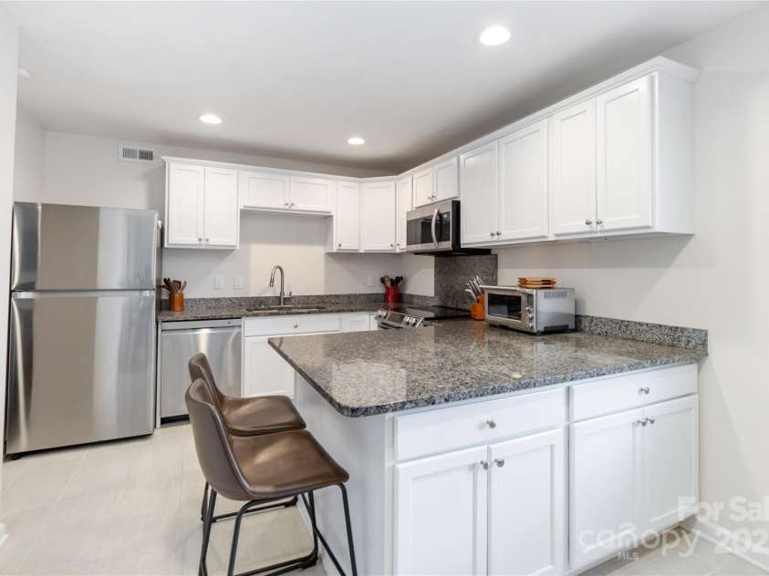 4855 Saluda Road, Rock Hill, SC 29730.  MLS# CAR4255315, YatesRealty ID 23647. 