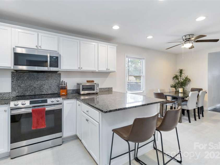 4855 Saluda Road, Rock Hill, SC 29730.  MLS# CAR4255315, YatesRealty ID 23647. 