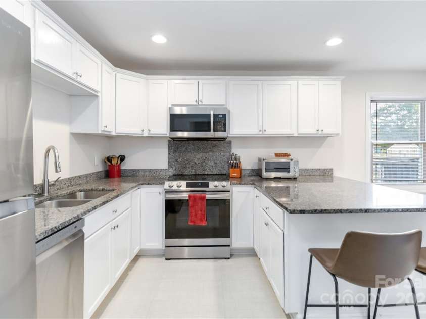 4855 Saluda Road, Rock Hill, SC 29730.  MLS# CAR4255315, YatesRealty ID 23647. 