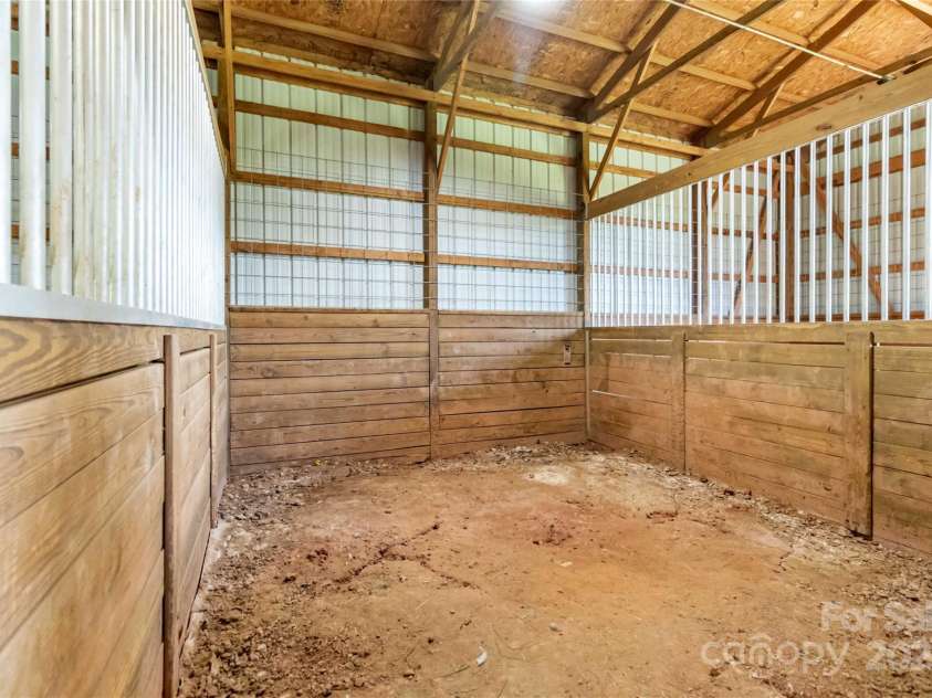 4855 Saluda Road, Rock Hill, SC 29730.  MLS# CAR4255315, YatesRealty ID 23647. 