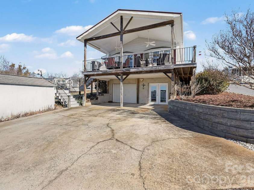 103 Oriole Road, New London, NC 28127.  MLS# CAR4335932, YatesRealty ID 2365. 