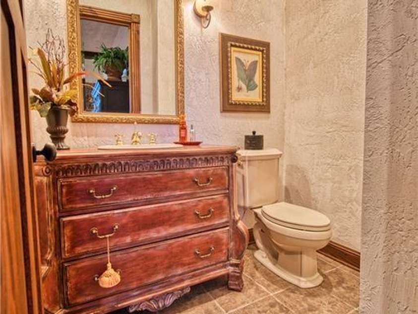 530 Howards Knob Road, Boone, NC 28607.  MLS# CAR4215203, YatesRealty ID 2365. 