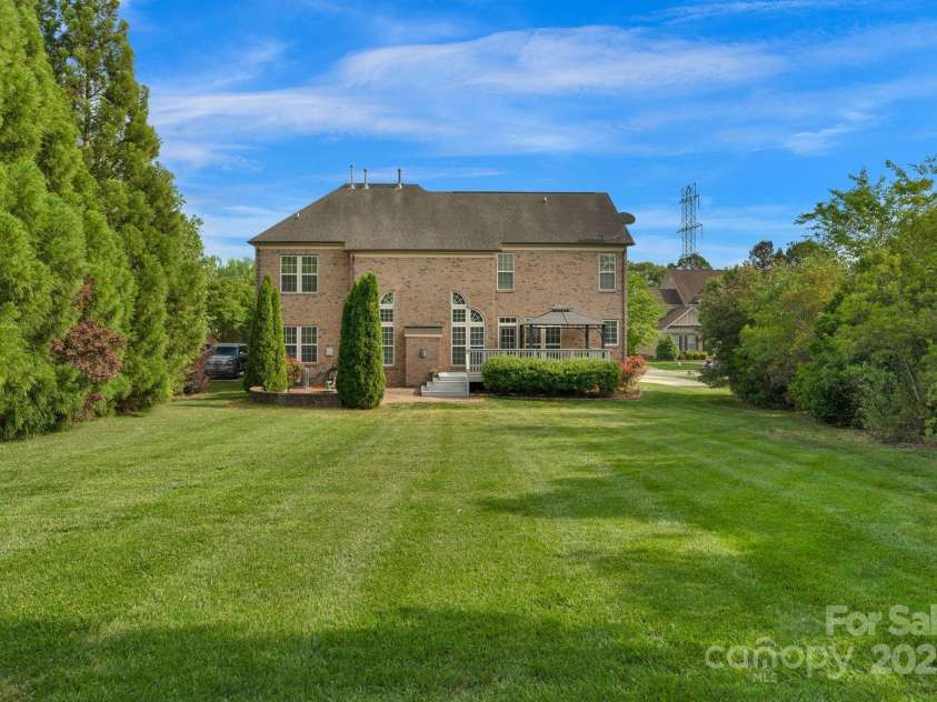 1116 Crooked River Drive, Waxhaw, NC 28173.  MLS# CAR4250432, YatesRealty ID 23650. 