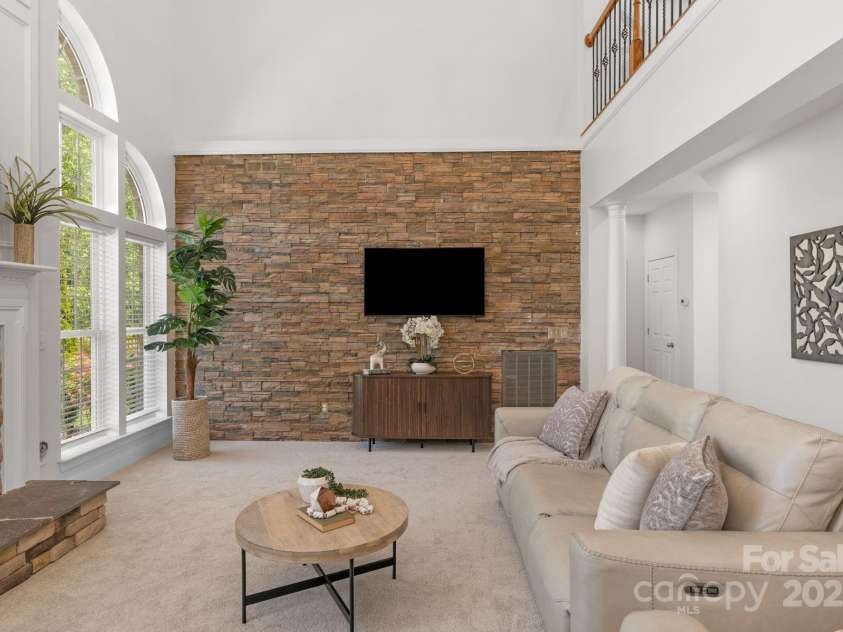 1116 Crooked River Drive, Waxhaw, NC 28173.  MLS# CAR4250432, YatesRealty ID 23650. 